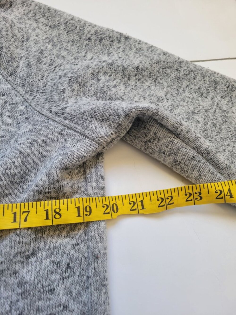 Mens - Gym Tech Funnel Neck Pocket Hoodie in Grey Grit Superdry UK Size M Casual - Picture 7 of 10